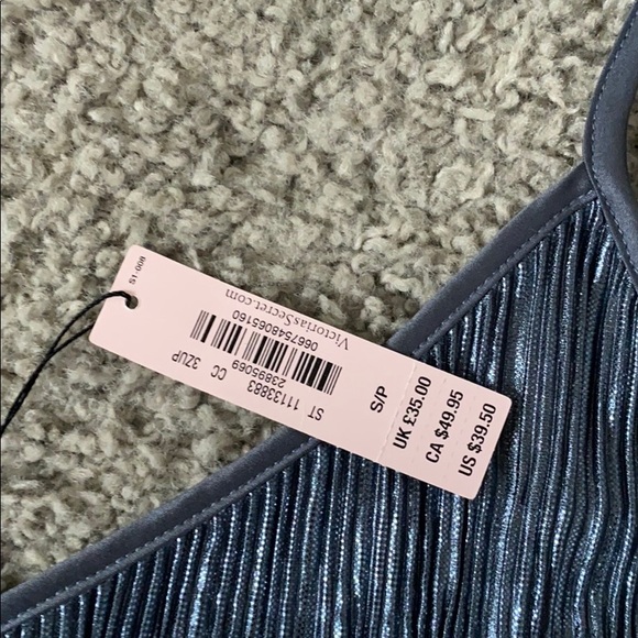 NWT Victoria’s Secret cami - Picture 3 of 7